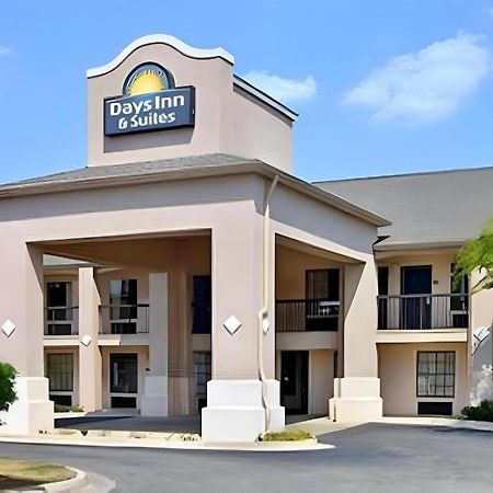 Days Inn & Suites By Wyndham Fort Valley Exterior foto