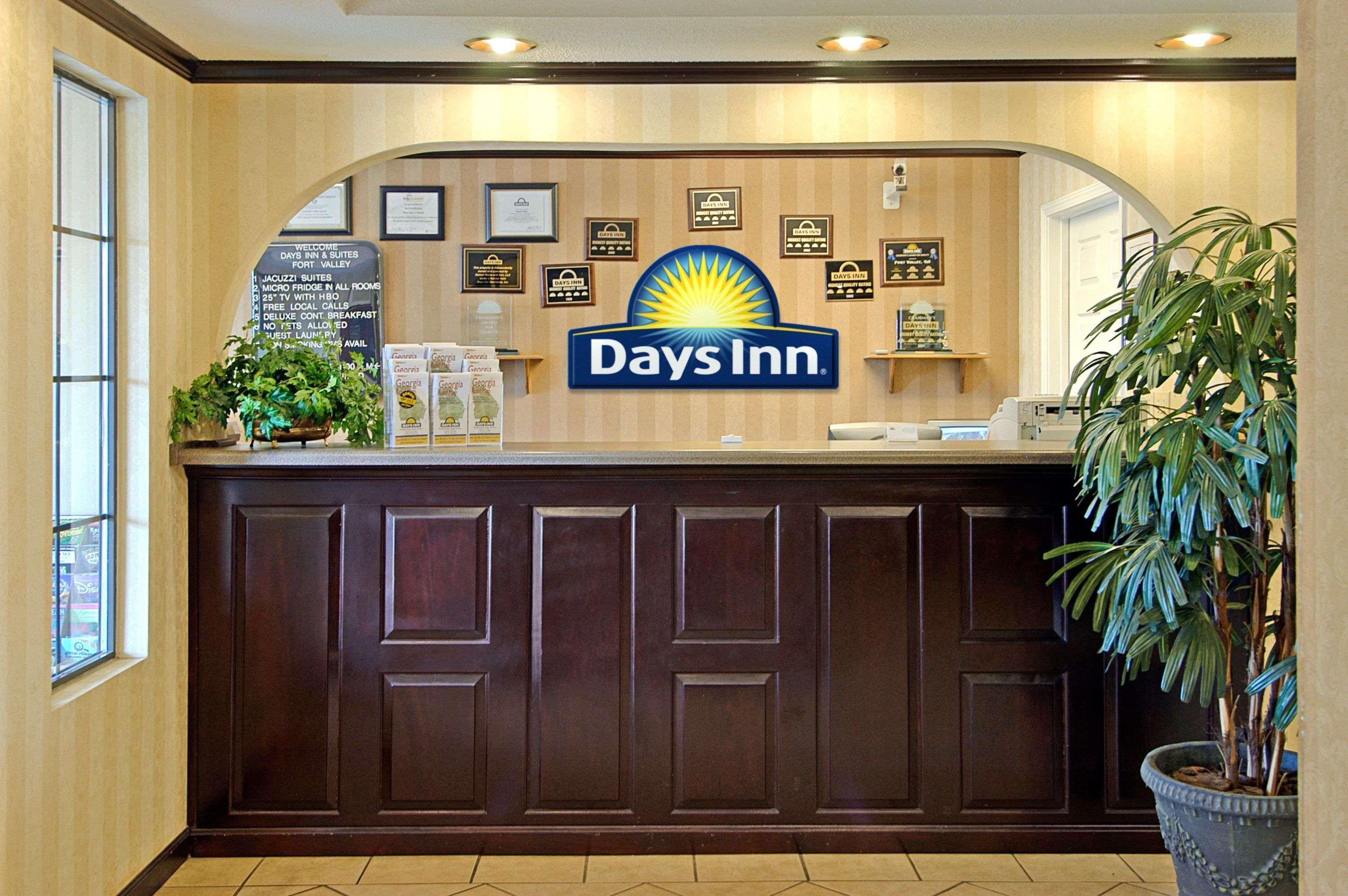 Days Inn & Suites By Wyndham Fort Valley Exterior foto
