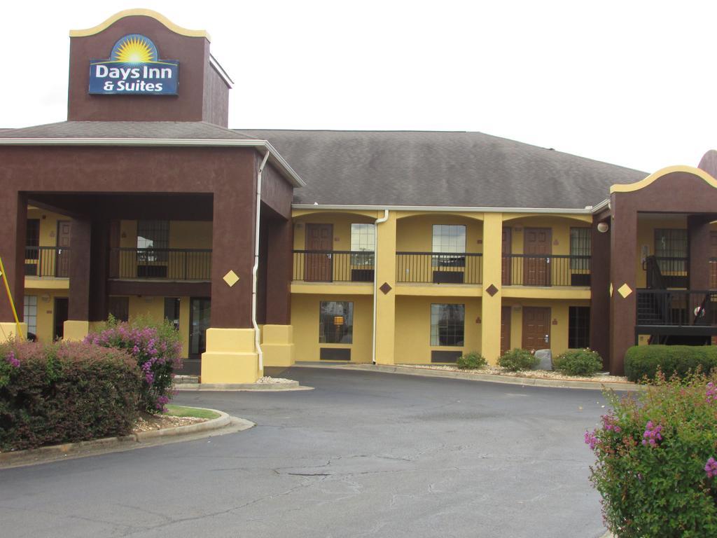 Days Inn & Suites By Wyndham Fort Valley Exterior foto